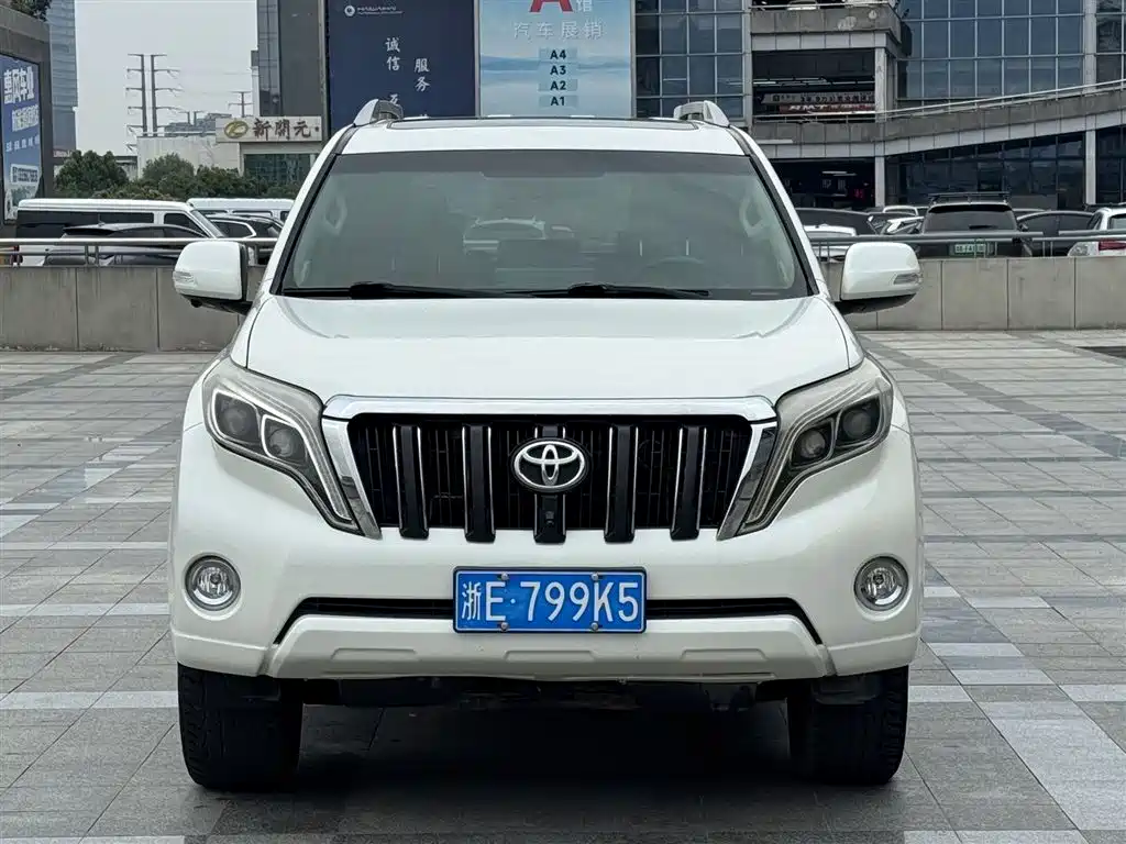 Toyota Prado 2016 — фото 2