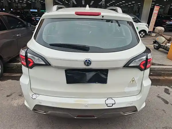 Venucia T70 2018