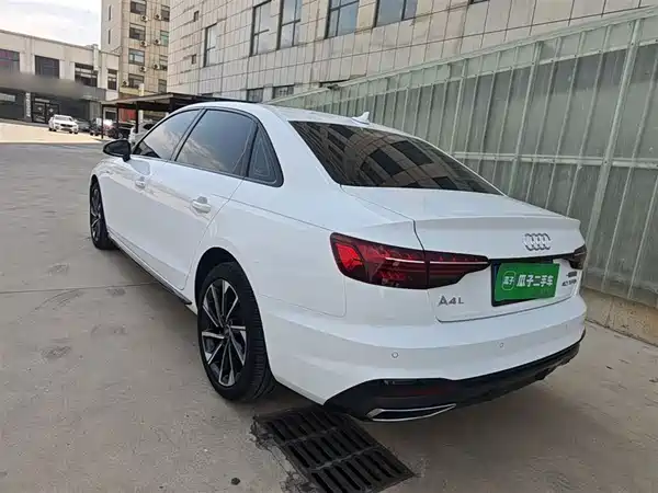 Audi A4L 2023