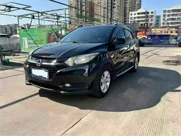 Honda Vezel 2015