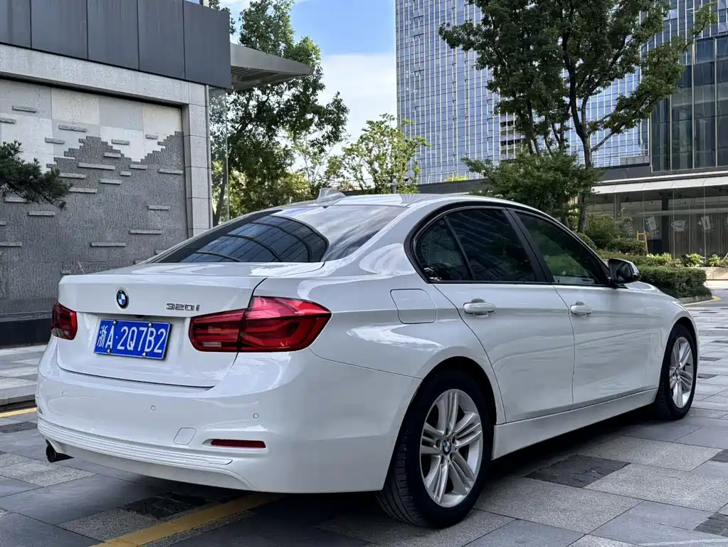 BMW 3 Series 2017