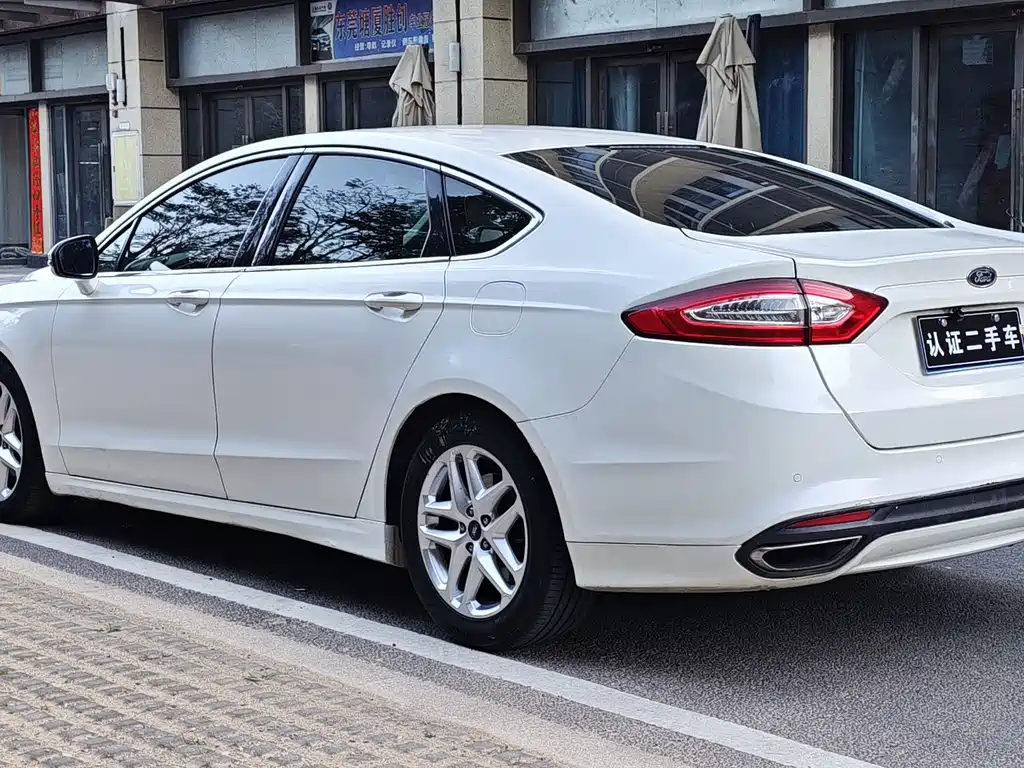 Ford Mondeo 2016 — фото 4
