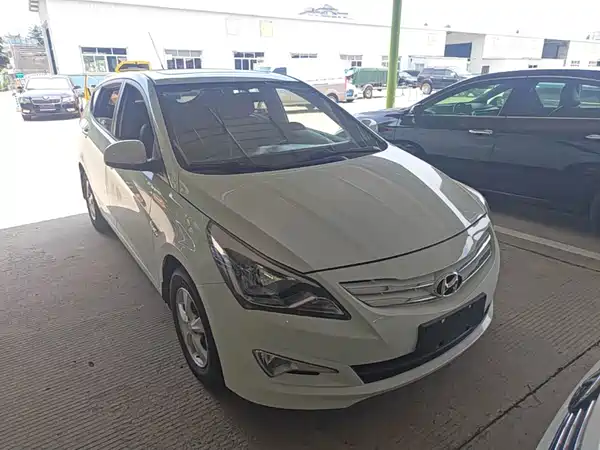 Hyundai Rui Yi 2014