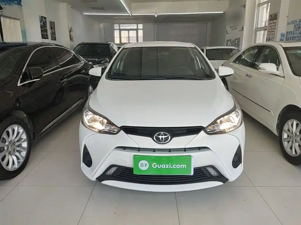 Toyota Yaris L 2019 — фото 3