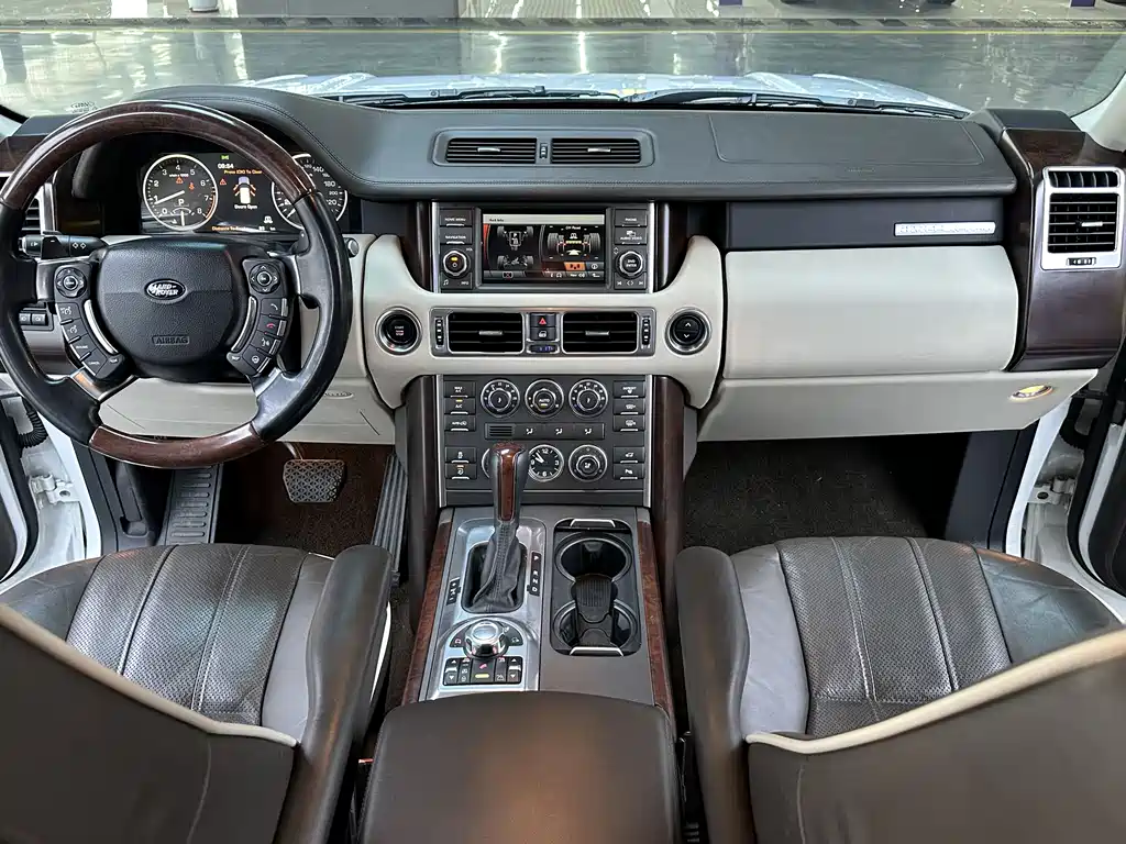 Land Rover Range Rover 2012 — фото 10