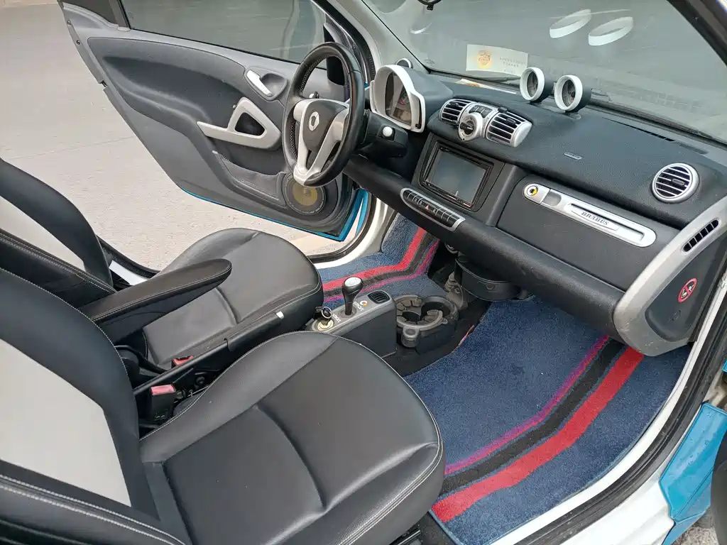 smart fortwo 2013 — фото 15