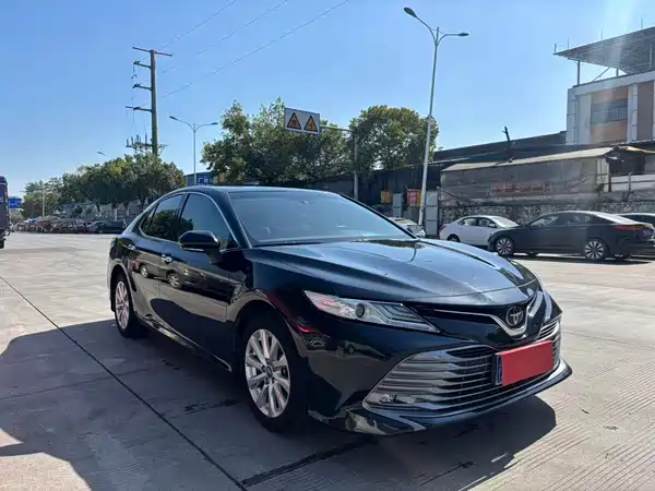 Toyota Camry 2019