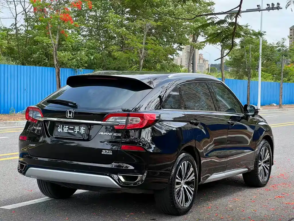 Honda Avancier 2017 — фото 4