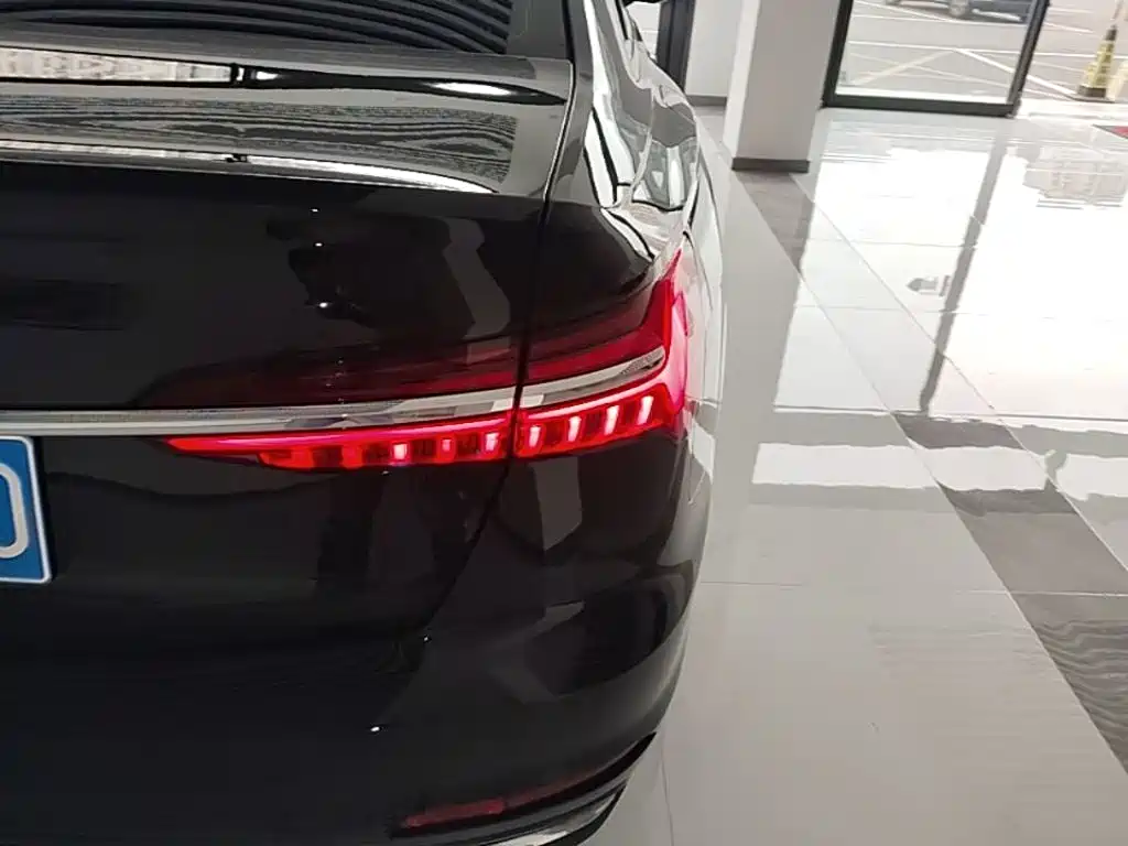 Audi A6L 2020 — фото 8