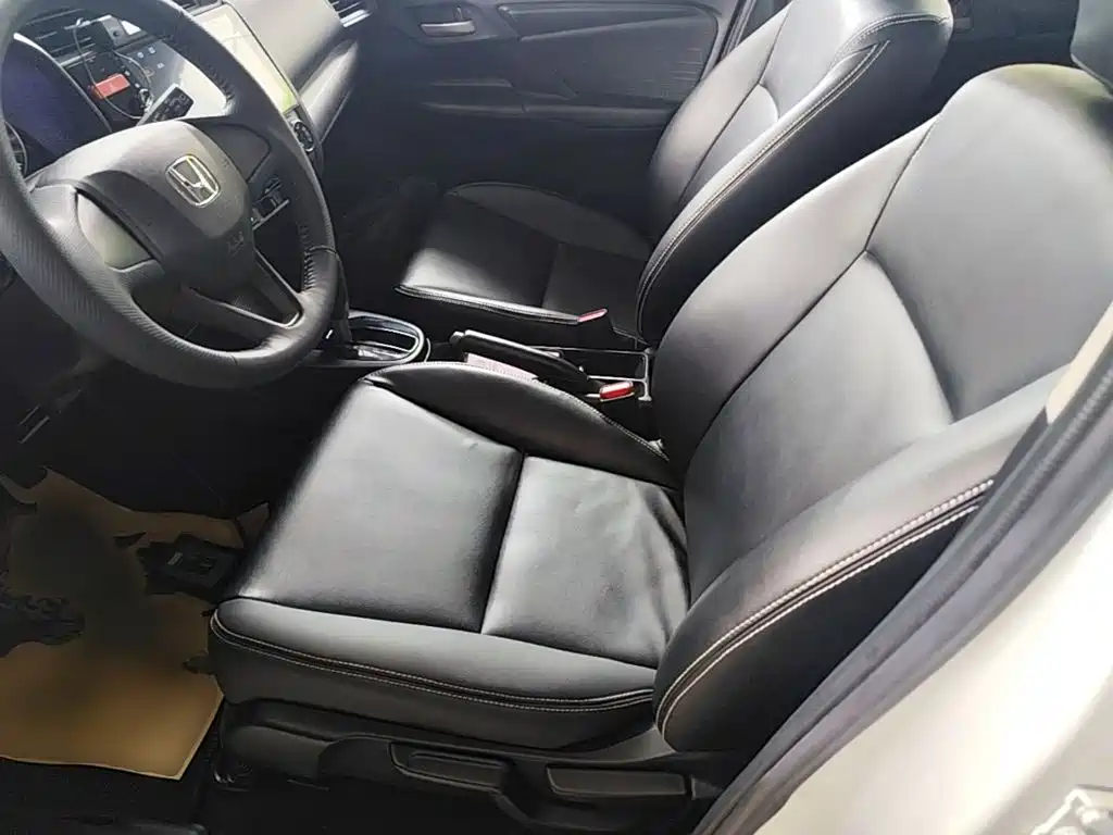 Honda Fit 2016 — фото 15