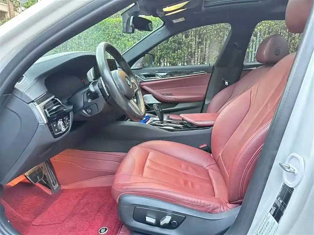 BMW 5 Series 2019