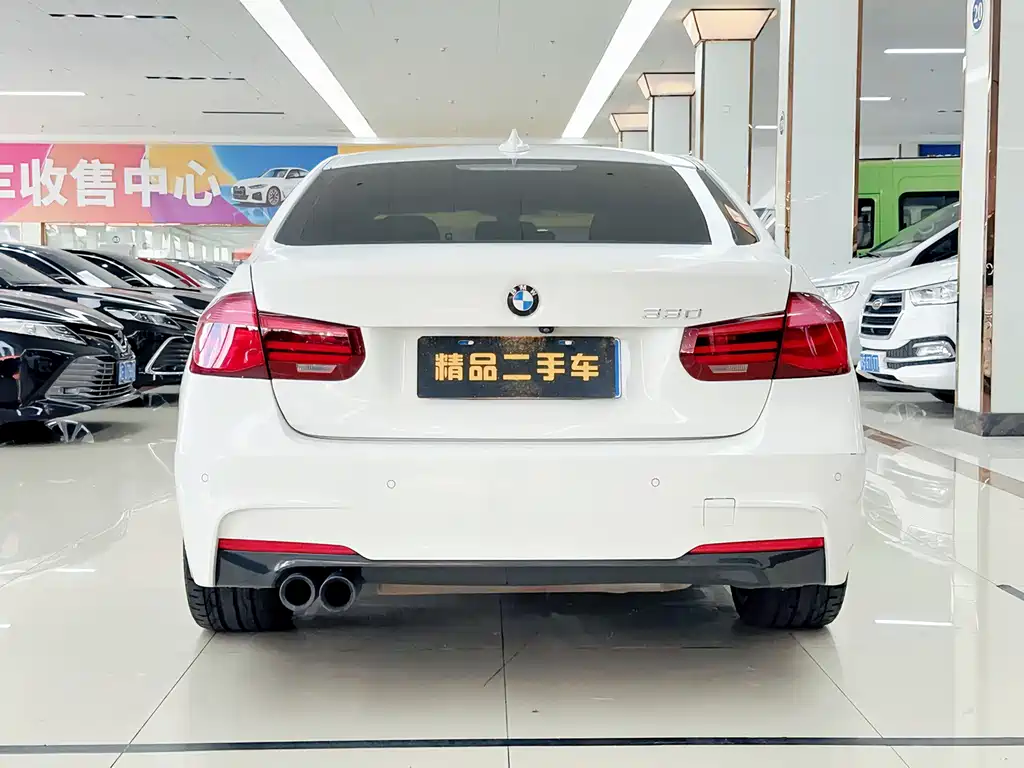 BMW 3 Series 2018 — фото 5