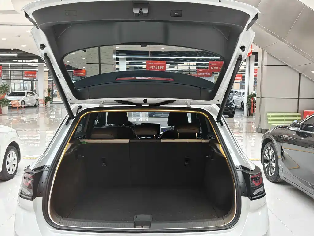 Volkswagen T-Roc 2024 — фото 16