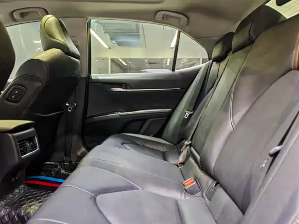 Toyota Camry 2021