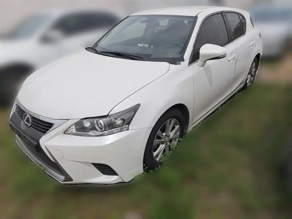Lexus CT 2015 — фото 1