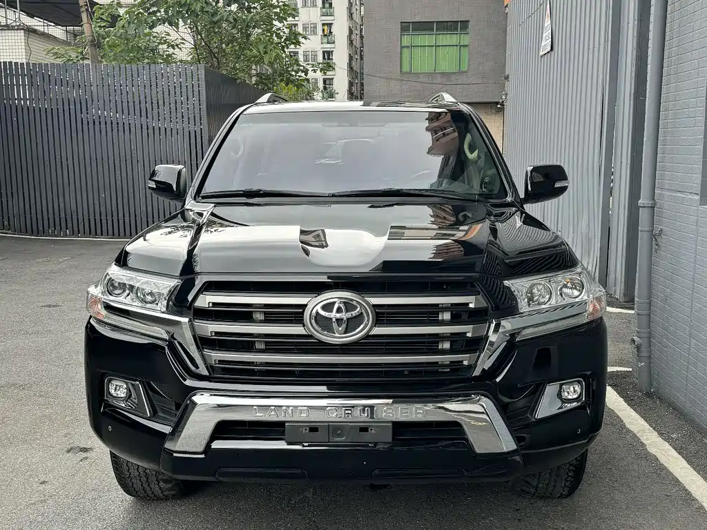 Toyota Land Cruiser 2019 — фото 6