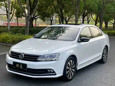 Volkswagen Sagitar 2018
