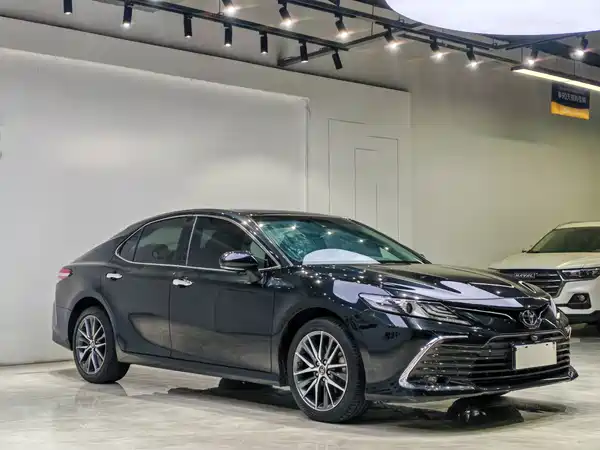Toyota Camry 2021