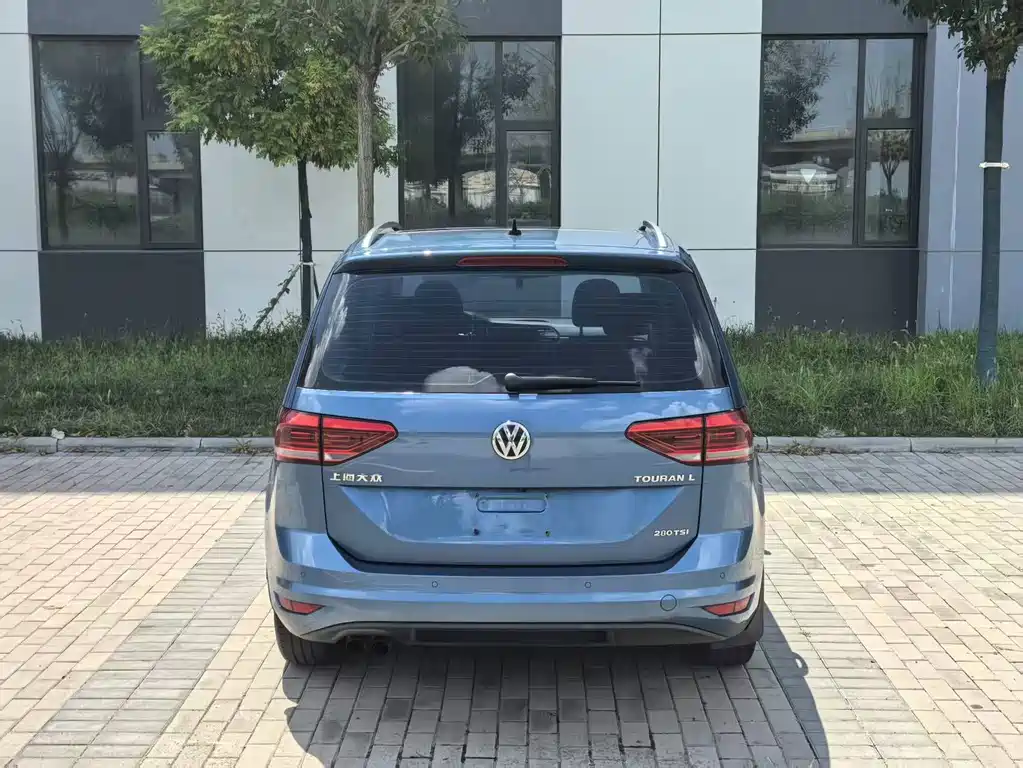 Volkswagen Touran 2016