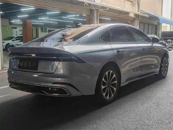 Lincoln Z 2022