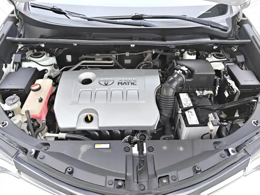 Toyota RAV4 2016 — фото 10