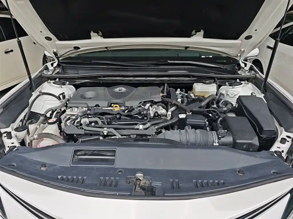Toyota Camry 2023 — фото 16