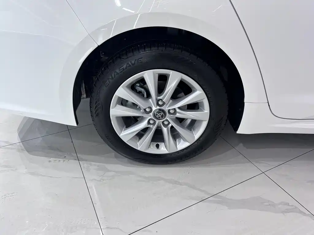 Toyota Corolla 2023 — фото 19