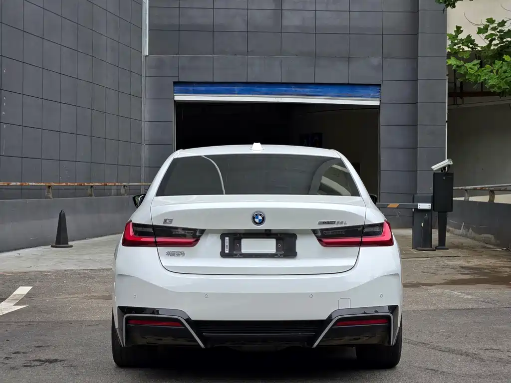 BMW i3 2025 — фото 14