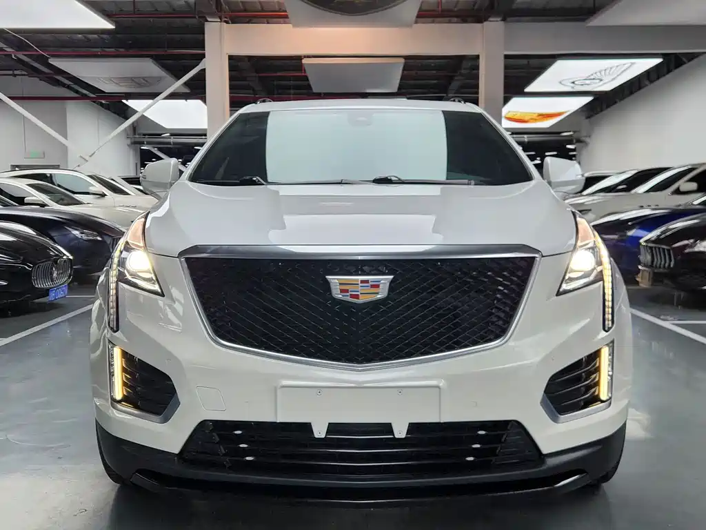 Cadillac XT5 2023 — фото 2