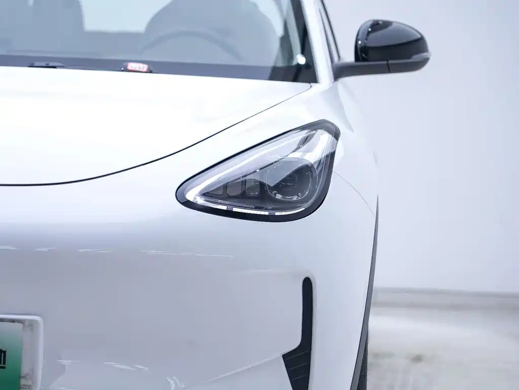 Geely Galaxy Starwish 2025 — фото 10