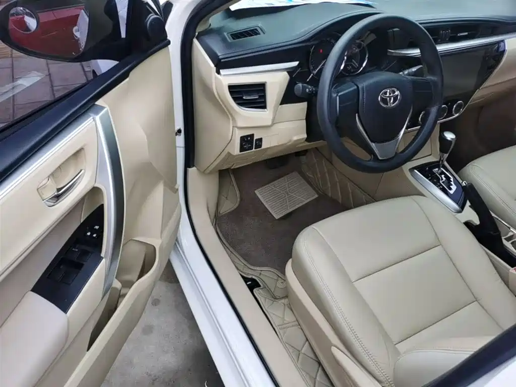 Toyota Corolla 2016 — фото 16