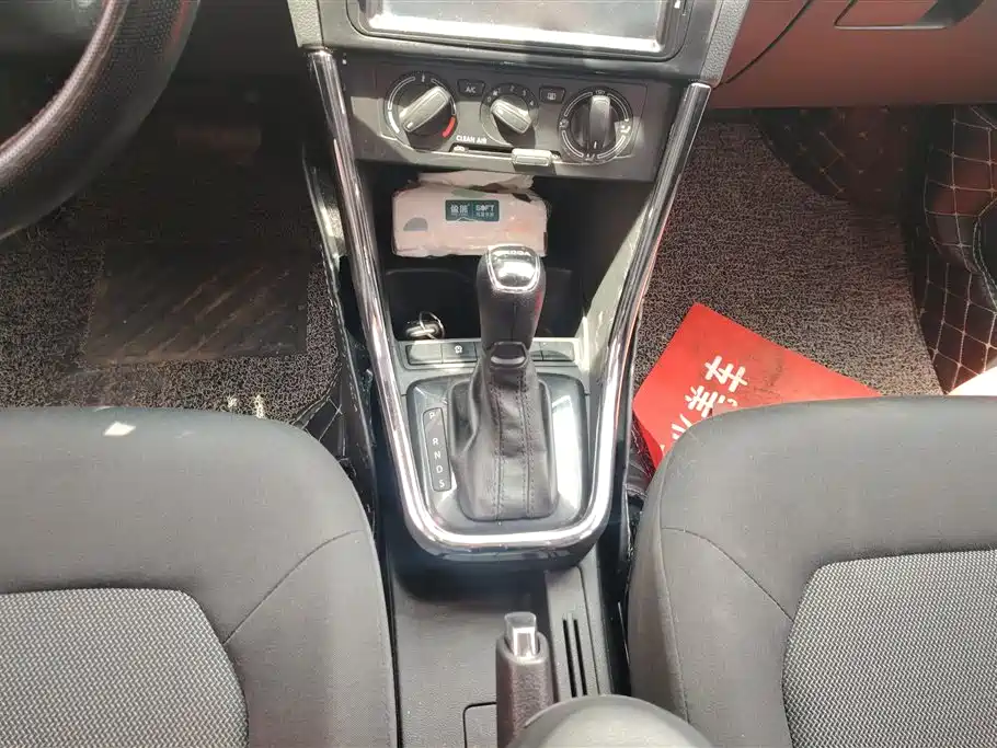 Skoda Rapid Spaceback 2019 — фото 16
