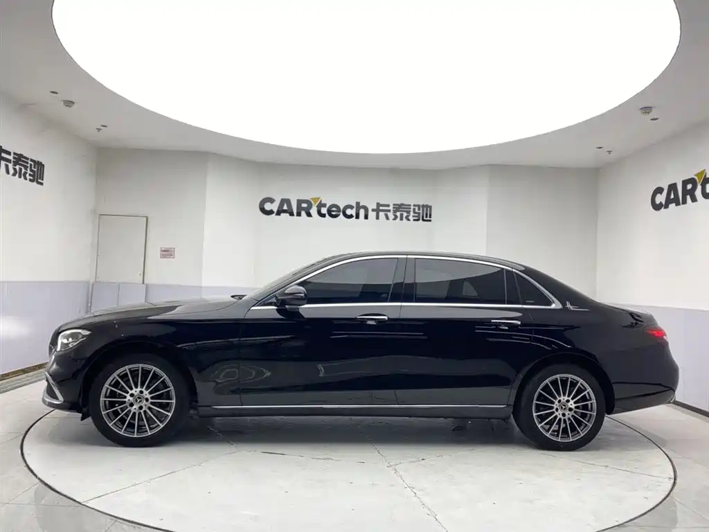 Mercedes-Benz E-Class 2023 — фото 8