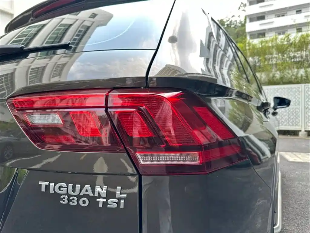 Volkswagen Tiguan L 2018 — фото 17