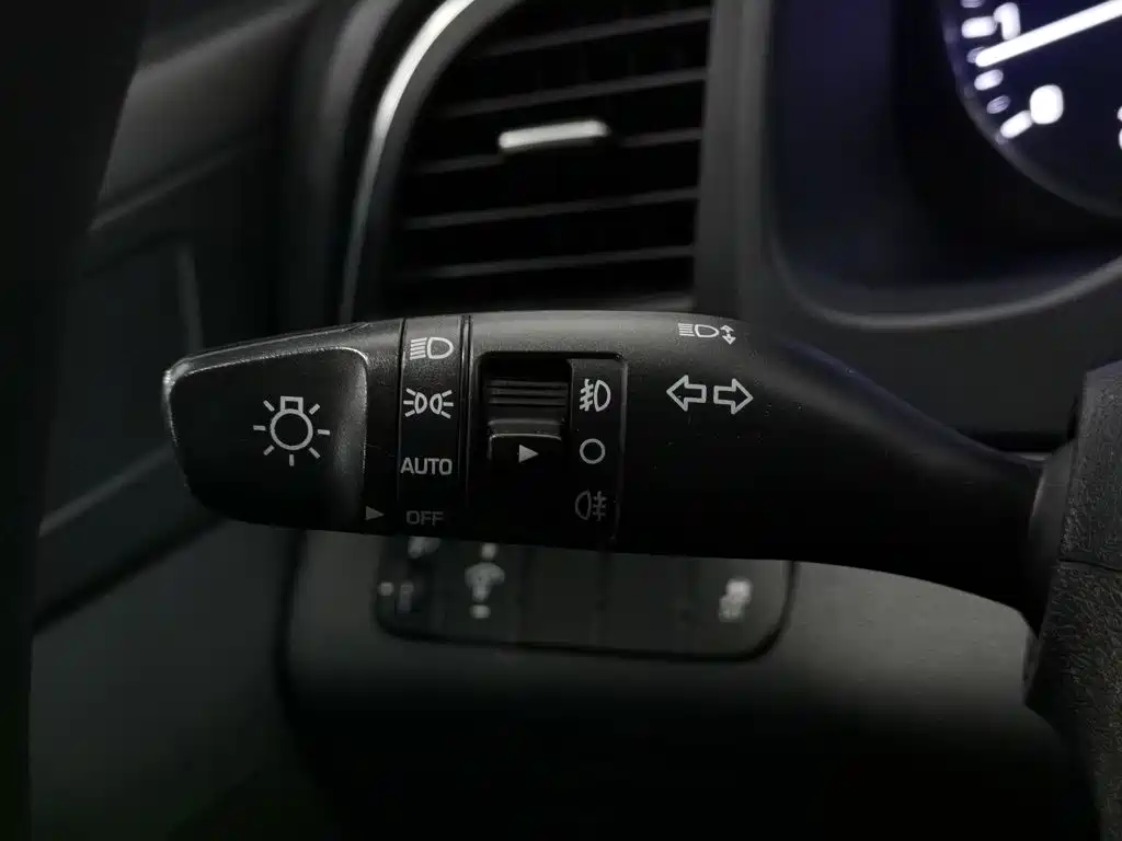 Hyundai Celesta 2016 — фото 21