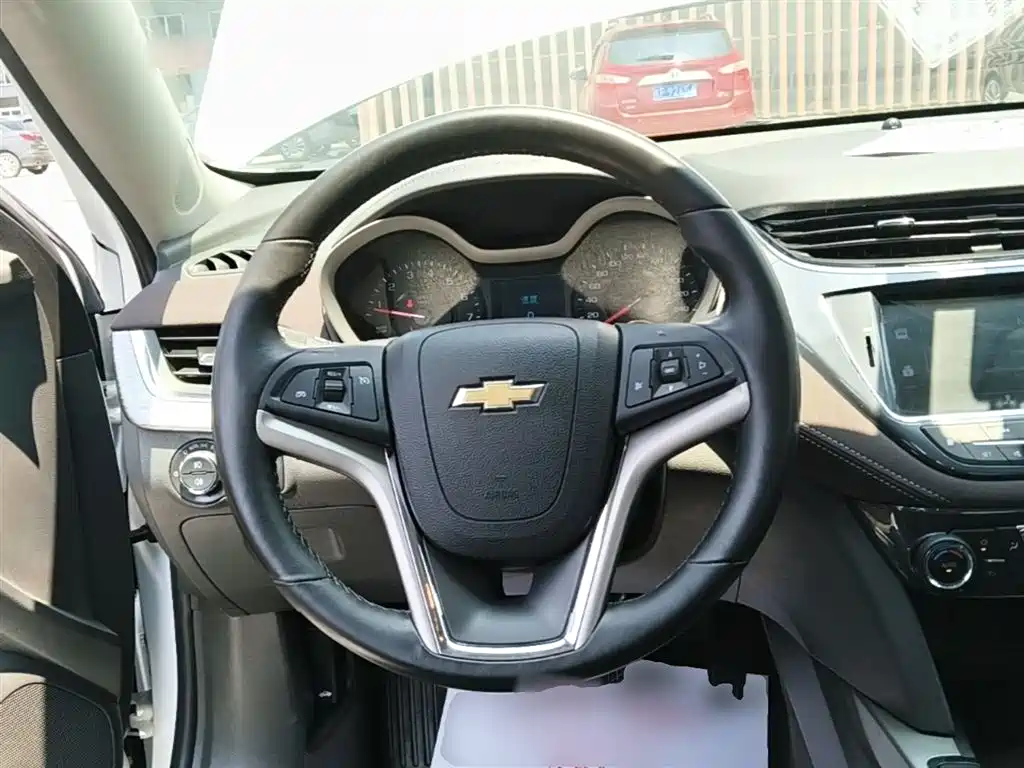 Chevrolet Malibu 2017 — фото 11