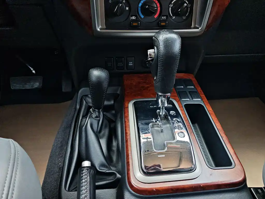 Nissan Patrol 2018 — фото 17
