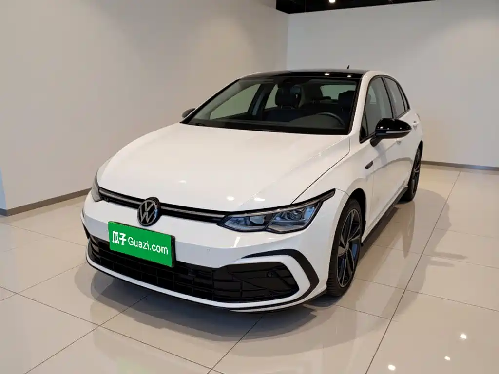 Volkswagen Golf 2024