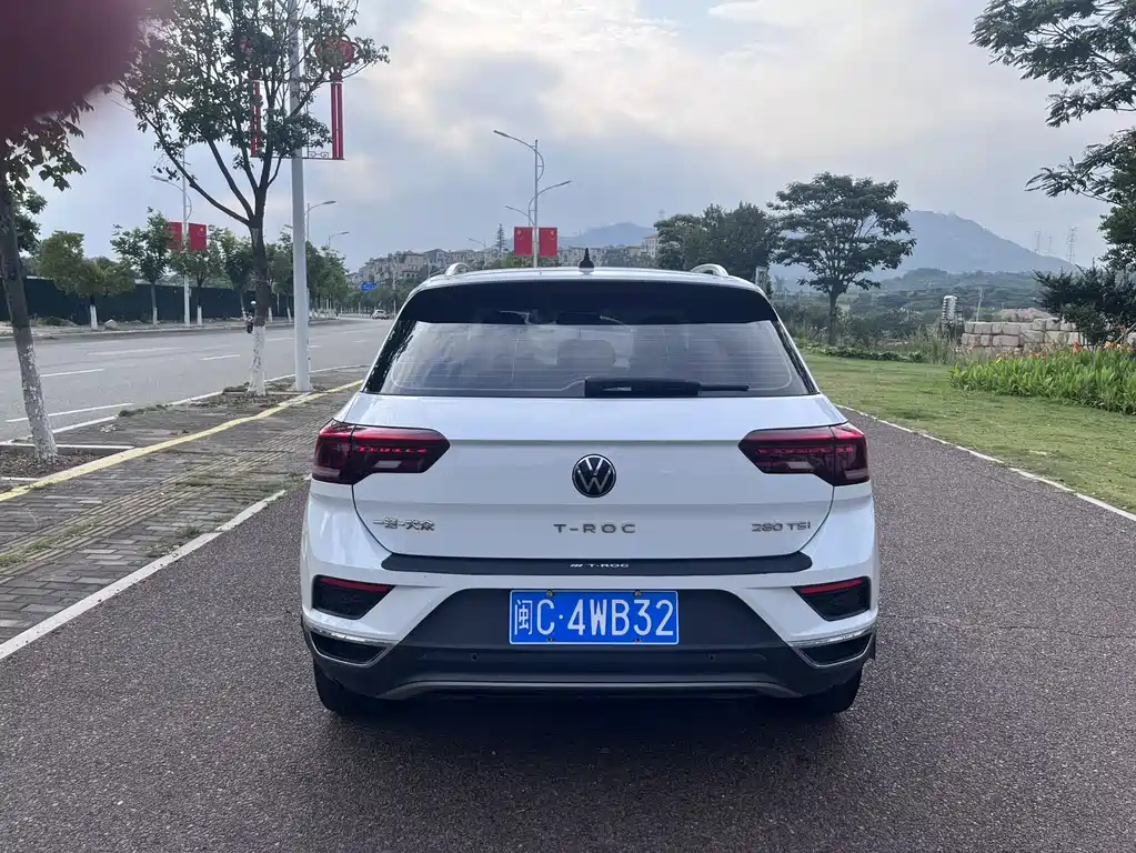 Volkswagen T-Roc 2021 — фото 5