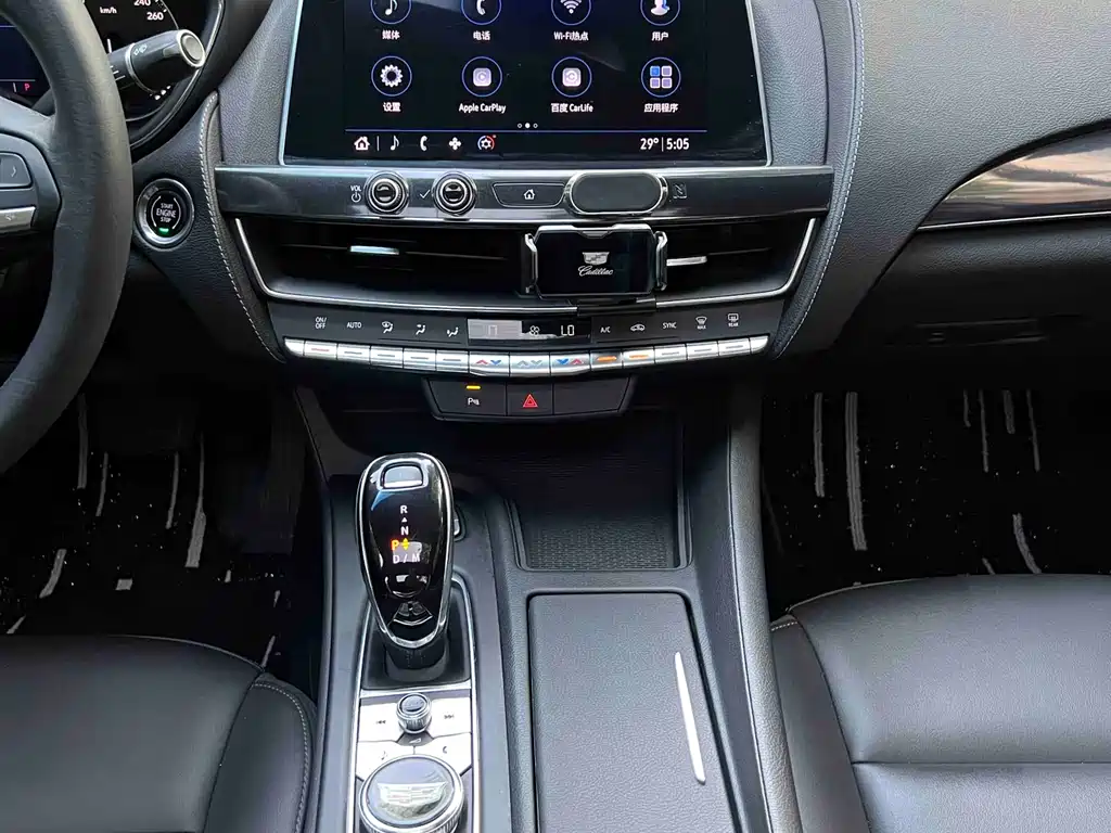 Cadillac CT5 2020 — фото 13