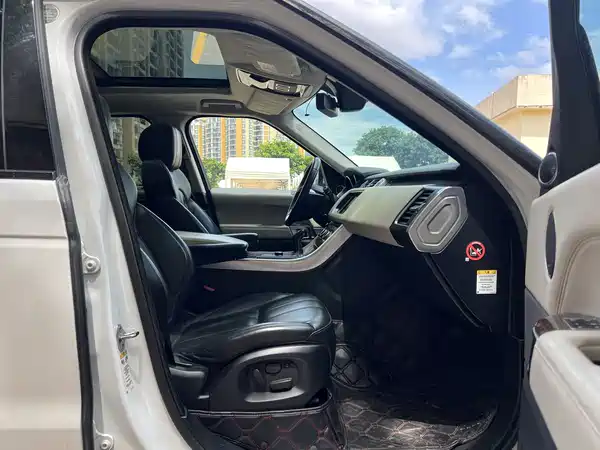 Land Rover Range Rover Sport 2015
