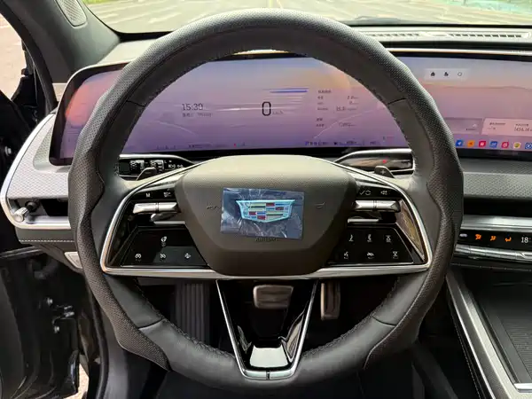 Cadillac XT5 2025