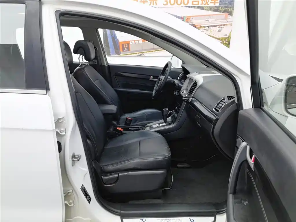 Chevrolet Captiva 2015 — фото 23