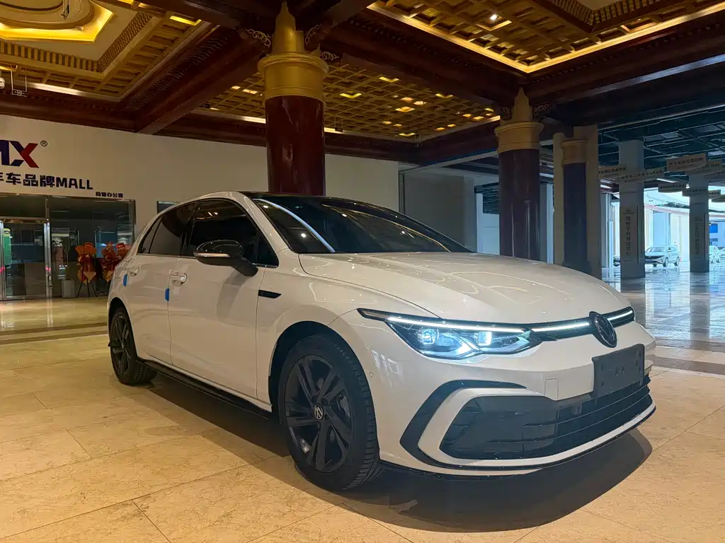Volkswagen Golf 2023