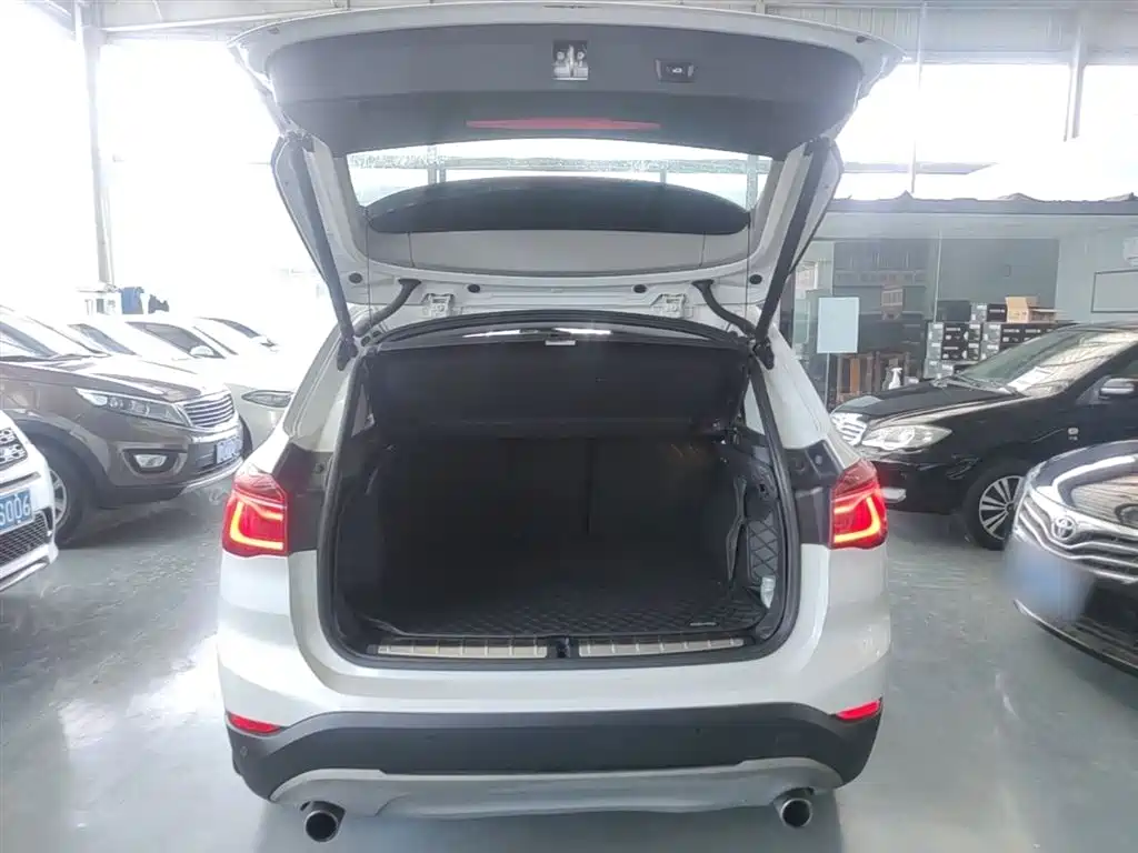 BMW X1 2018 — фото 19