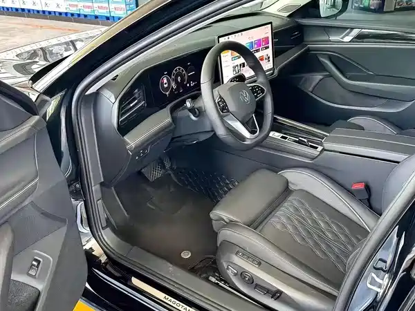 Volkswagen Magotan 2024