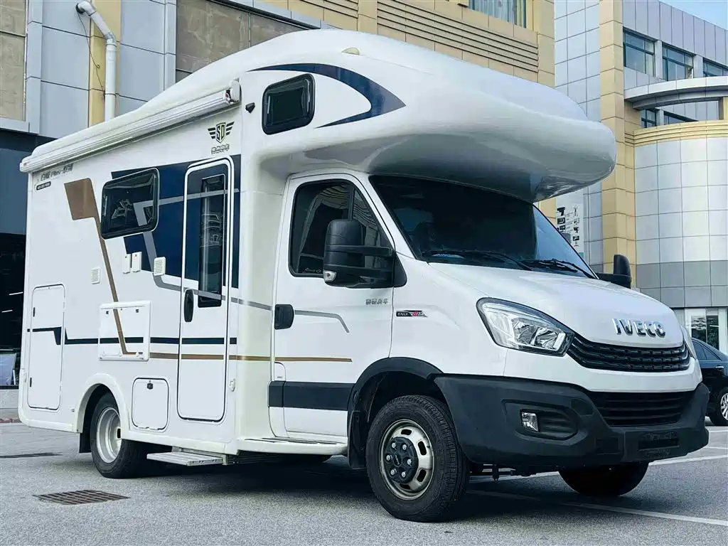 IVECO Ousheng 2023 — фото 3