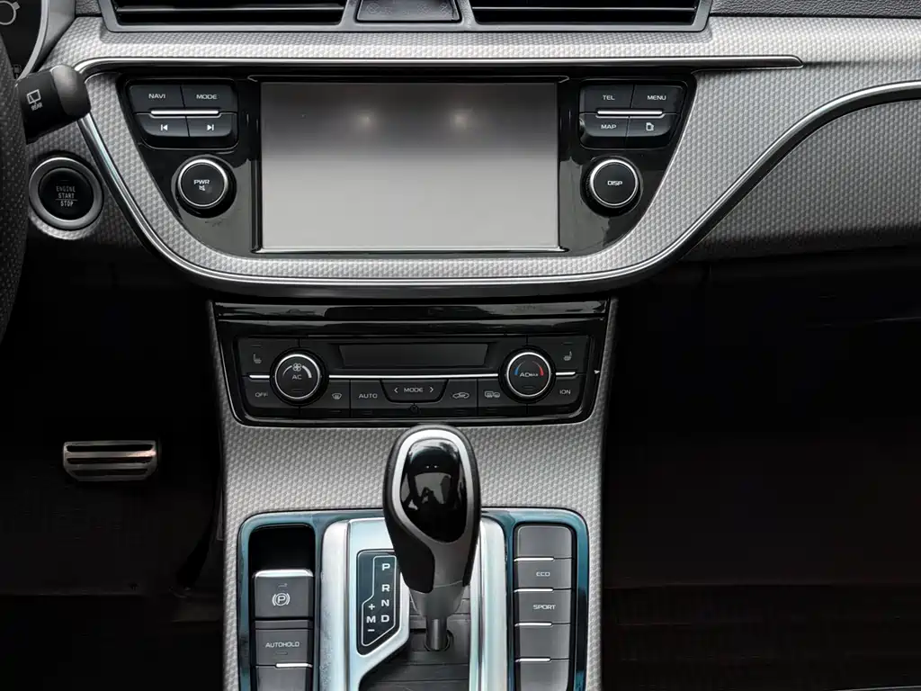 Geely Emgrand GS 2017 — фото 9