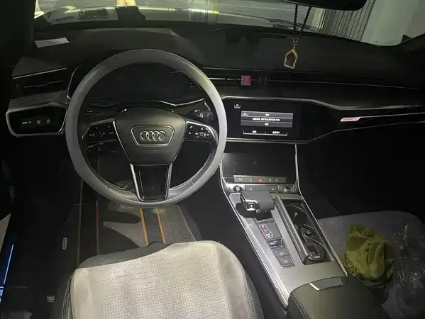Audi A6L 2021