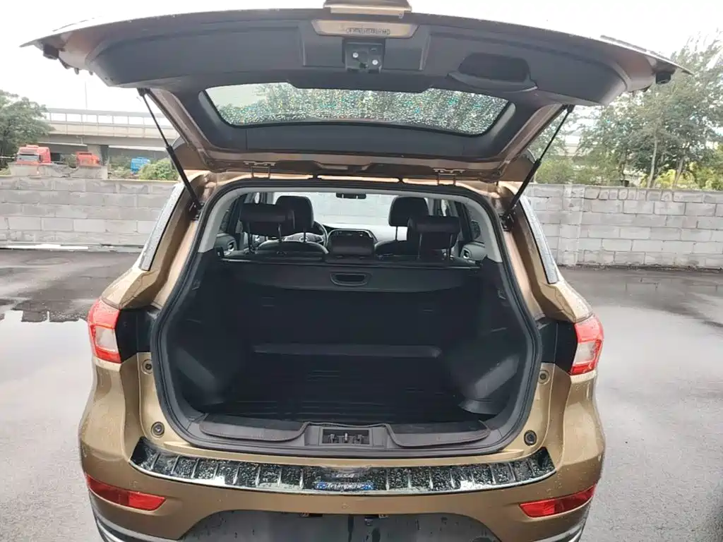 GAC Trumpchi GS4 2017 — фото 19